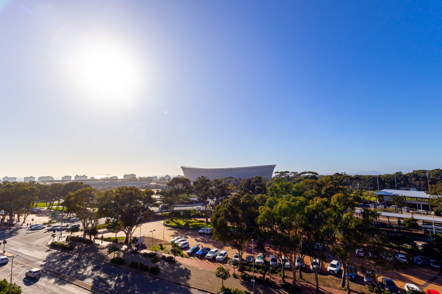 To Let 2 Bedroom Property for Rent in Green Point Western Cape